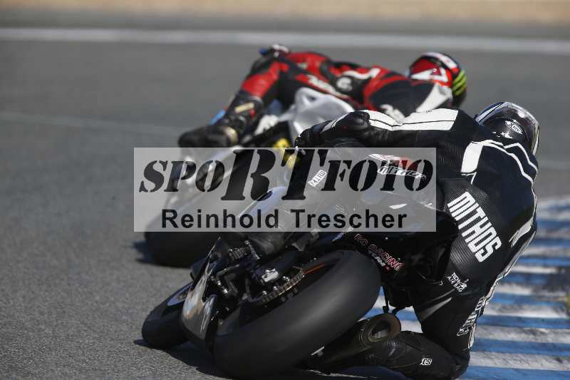 /Archiv-2024/02 29.01.-02.02.2024 Moto Center Thun Jerez/Gruppe schwarz-black/backside